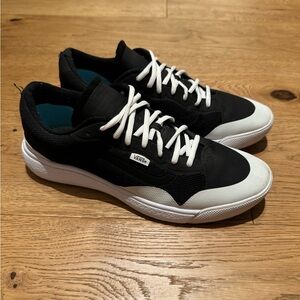 Vans UltraRange EXO Custom